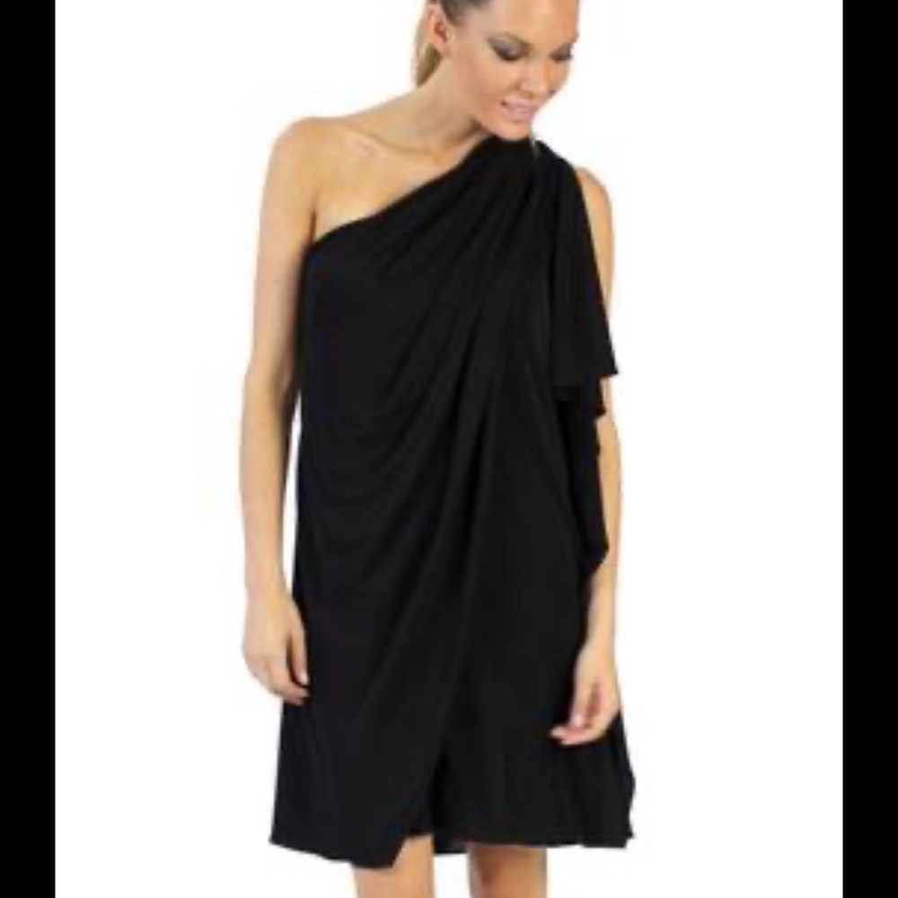 Mark and James By Badgley
Mischka One Shoulder Draped
Short Dress B Jersey Small